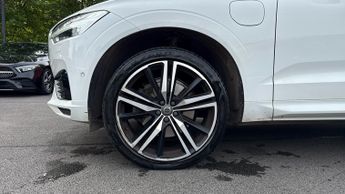 Volvo XC60 2.0 T8 (390) Hybrid R DESIGN Pro 5dr (Xenium Pack)(Apple Carplay