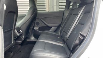 Tesla Model Y Long Range AWD 5dr Auto