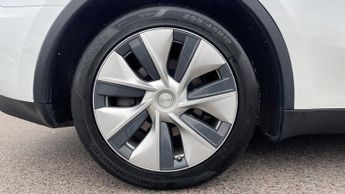 Tesla Model Y Long Range AWD 5dr Auto