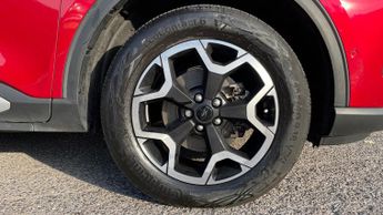 Ford Kuga 2.5 FHEV Active 5dr CVT