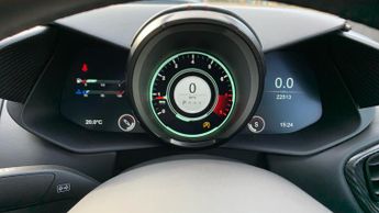 Aston Martin Vantage 2dr ZF 8 Speed Auto