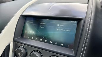 Jaguar F-TYPE 5.0 P450 Supercharged V8 75 Plus 2dr Auto AWD
