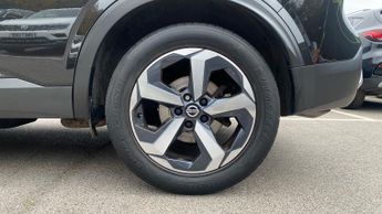 Nissan Qashqai 1.3 DiG-T MH 158 N-Connecta 5dr Xtronic