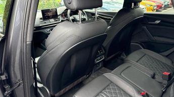 Audi Q5 45 TFSI Quattro Edition 1 5dr S Tronic (Comfort/Sound Pack)(Navi