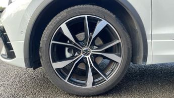 Volkswagen Tiguan 1.5 TSI 150 R-Line 5dr DSG - Heated Front Seats -  Discover Navi
