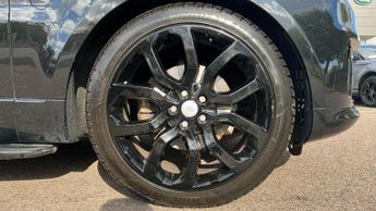 Land Rover Range Rover Sport 3.0 SDV6 HSE Dynamic 5dr Auto With Heated Front and Rear Seats a