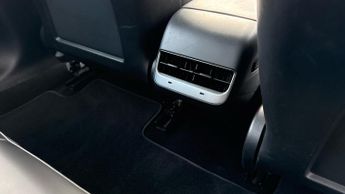 Tesla Model 3 Long Range AWD 4dr Auto