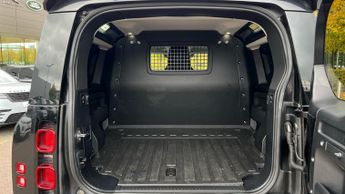 Land Rover Defender 3.0 D200 Hard Top With Heated Seats and 3D Surround Camera