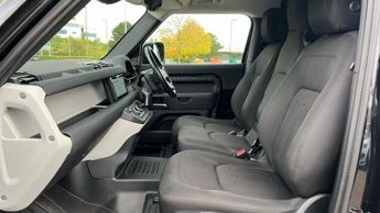 Land Rover Defender 3.0 D200 Hard Top With Heated Seats and 3D Surround Camera