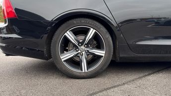 Volvo S90 2.0 D4 R Design 4dr Geartronic (Front/Rear Parking Sensors)(Navi