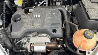 MG HS 1.5 T-GDI Exclusive 5dr DCT (Rear Parking Sensors)(Navigation)(H