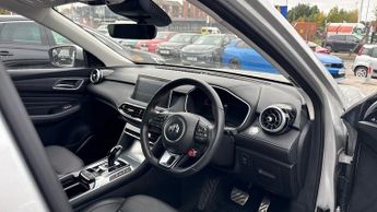 MG HS 1.5 T-GDI Exclusive 5dr DCT (Rear Parking Sensors)(Navigation)(H