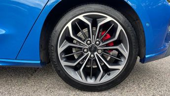 Ford Focus 1.0 EcoBoost Hybrid mHEV ST-Line Vignale 5dr Auto