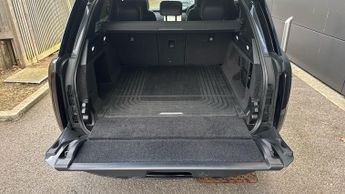 Land Rover Range Rover 3.0 D350 HSE 4dr Auto - 23 inch Black Alloys - Sliding Panoramic