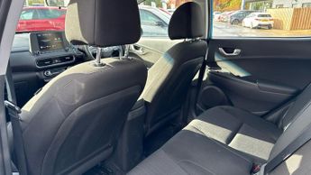 Hyundai Kona 1.6 GDi Hybrid SE Connect 5dr DCT (Rear Parking Sensors)(Apple C