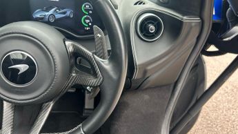 McLaren 570S Spider V8 2dr SSG Auto