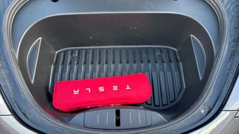 Tesla Model 3 Long Range AWD 4dr Auto (Navigation)(Electric Front Seats)(Parki