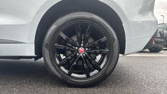 Jaguar F-PACE 2.0d (180) Chequered Flag 5dr Auto AWD