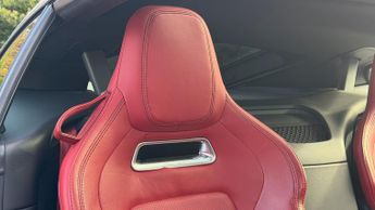 Jaguar F-TYPE 5.0 Supercharged V8 R 2dr Auto AWD