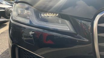 Jaguar F-PACE 3.0 D300 R-Dynamic HSE 5dr Auto AWD - Head Up Display - 