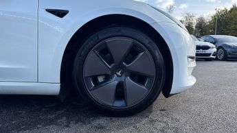 Tesla Model 3 Long Range AWD 4dr Auto (Navigation)(Electric Front Seats)(Parki