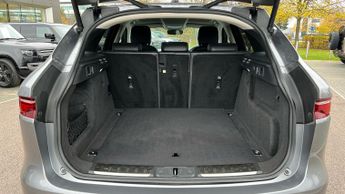 Jaguar F-PACE 2.0 D200 S 5dr Auto AWD With Heated Front Seats and Cruise Contr