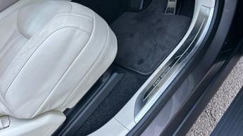 Land Rover Range Rover 3.0 D350 First Edition 4dr Auto