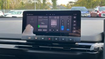 MG MG4 EV 125kW SE EV 51kWh 5dr Auto (Rear Parking Sensors)(Apple Carplay/