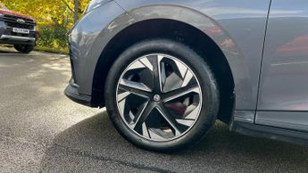 MG MG4 EV 125kW SE EV 51kWh 5dr Auto (Rear Parking Sensors)(Apple Carplay/