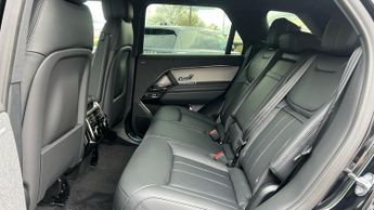 Land Rover Range Rover Sport 3.0 D300 Dynamic SE SAVING 7 621 GBP WHEN FUNDED WITH JLR FS