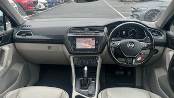 Volkswagen Tiguan 2.0 TDi 150 4Motion SEL 5dr DSG Auto with Glass Pan Roof  Soft L