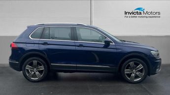 Volkswagen Tiguan 2.0 TDi 150 4Motion SEL 5dr DSG Auto with Glass Pan Roof  Soft L
