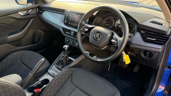 Skoda Kamiq 1.0 TSI 110 SE 5dr DSG Auto with 1 Owner  Apple Carplay  Cloth U