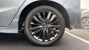 Honda Jazz 1.5 i-VTEC Sport Navi CVT (Front/Rear Parking Sensors)(Cruise Co