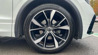 Volkswagen Tiguan 2.0 TDI R-Line 5dr DSG