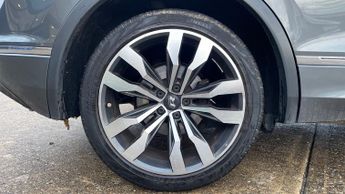 Volkswagen Tiguan 2.0 TDi 150 R-Line 5dr DSG
