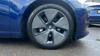 Tesla Model 3 Long Range AWD 4dr Auto