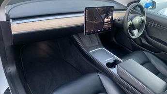 Tesla Model 3 Long Range AWD 4dr Auto