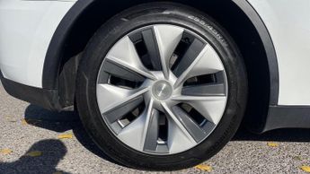 Tesla Model Y RWD 5dr Auto