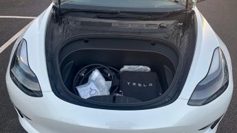 Tesla Model 3 Long Range AWD 4dr Auto