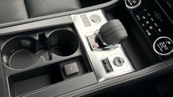 Jaguar F-PACE 2.0 P250 R-Dynamic S 5dr Auto AWD - 20 inch Alloys - Privacy Gla