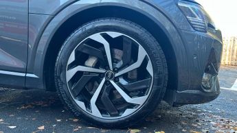 Audi e-Tron 230kW 50 Quattro 71kWh Black Edition 5dr Auto
