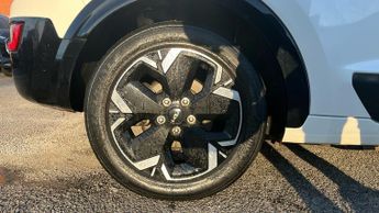 Kia Niro 150kW 3 65kWh 5dr Auto