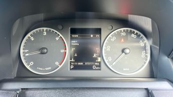 Land Rover Discovery 3.0 SDV6 HSE 5dr Auto With Heated Front and Rear Seats and Fixed