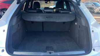 Audi Q3 2.0T FSI Quattro Black Edition 5dr S Tronic - Sliding Glass Pano