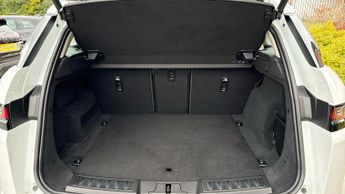 Land Rover Range Rover Evoque 1.5 P300e R-Dynamic SE 5dr Auto