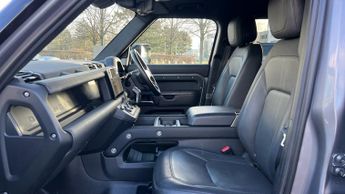 Land Rover Defender 3.0 D300 Outbound 130 5dr Auto With Heated and Cooled Front Seat