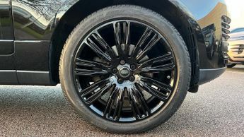 Land Rover Range Rover 3.0 SDV6 Vogue 4dr Auto With Heated Seats and Sliding Panoramic 