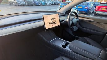 Tesla Model Y RWD 5dr Auto