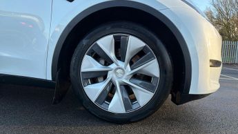 Tesla Model Y RWD 5dr Auto